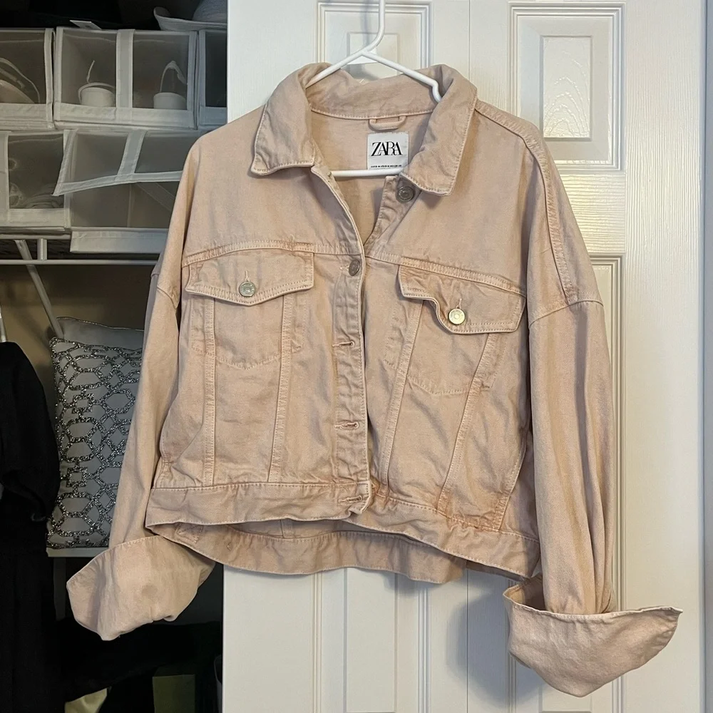 Zara Women's Pink Cropped Denim Jacket - Picture 2 of 4